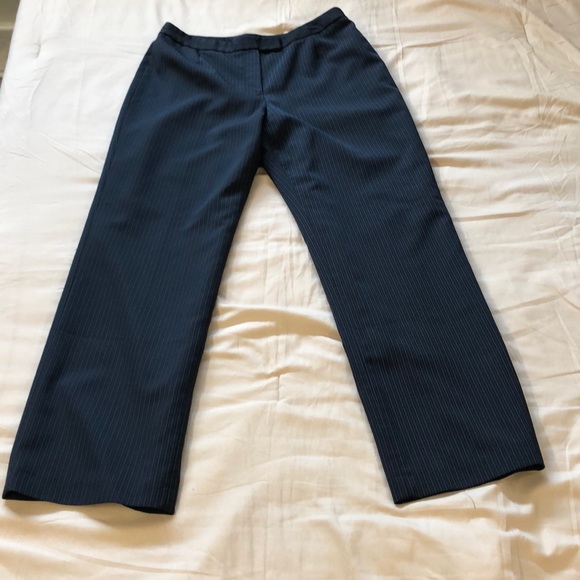 Jones Wear Navy Blue Pin Striped Dress Pants Size 10 - Picture 3 of 6